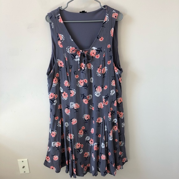 torrid Dresses & Skirts - Torrid Floral Lace Up Gauze Trapeze Dress- Size 3